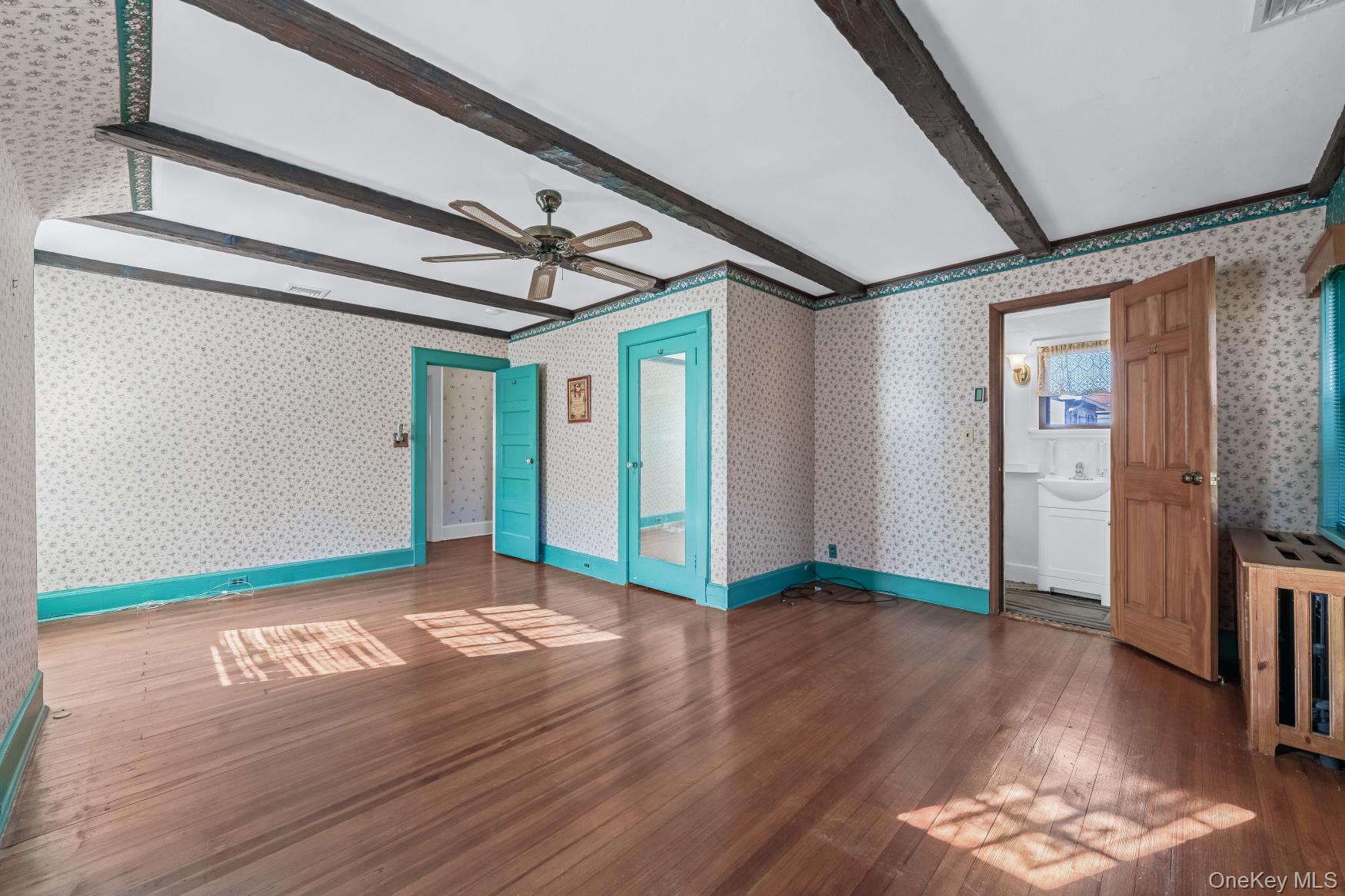 4611 245th Street, Douglaston, NY 11362