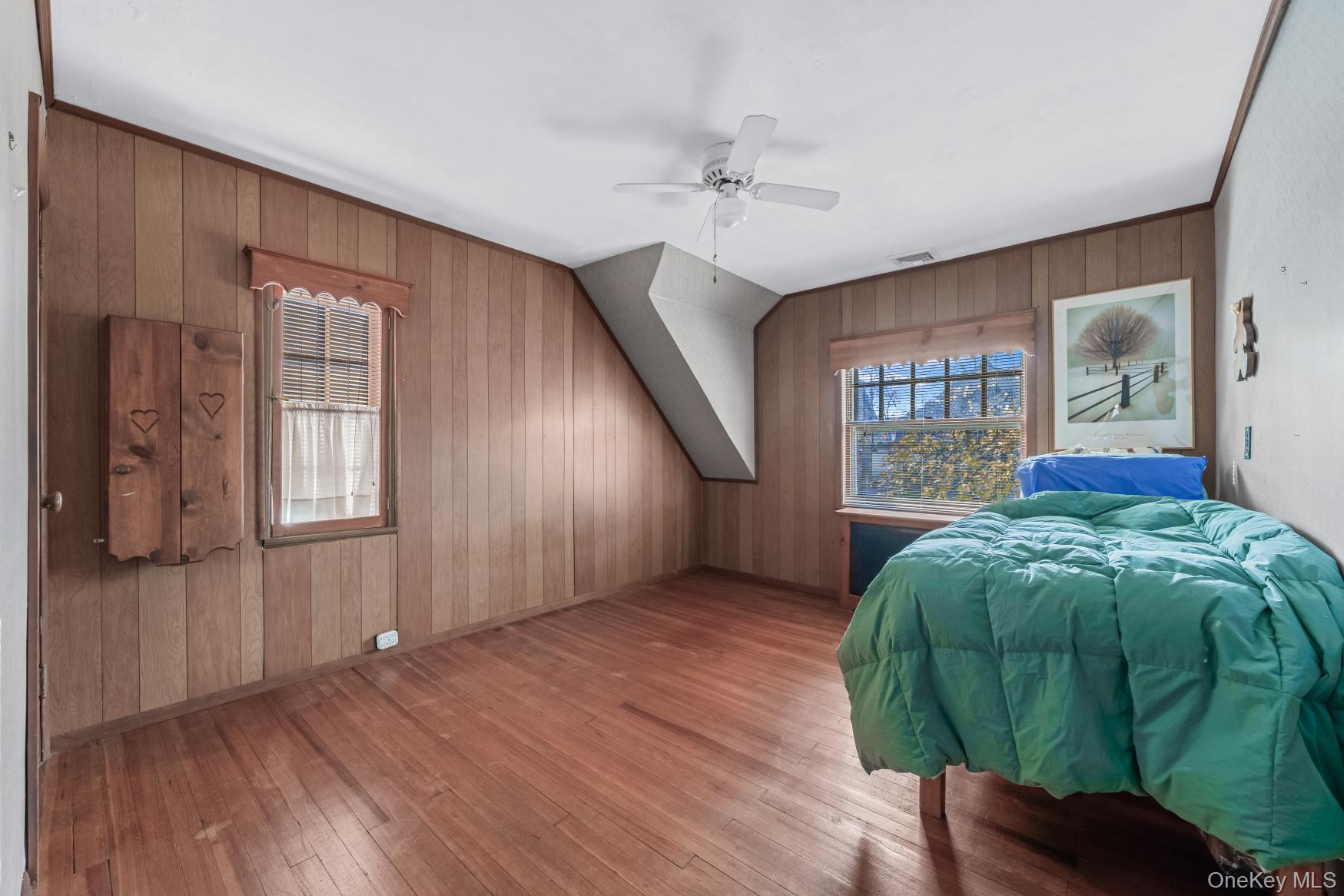 4611 245th Street, Douglaston, NY 11362