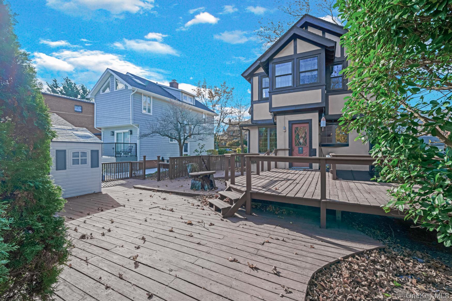 4611 245th Street, Douglaston, NY 11362