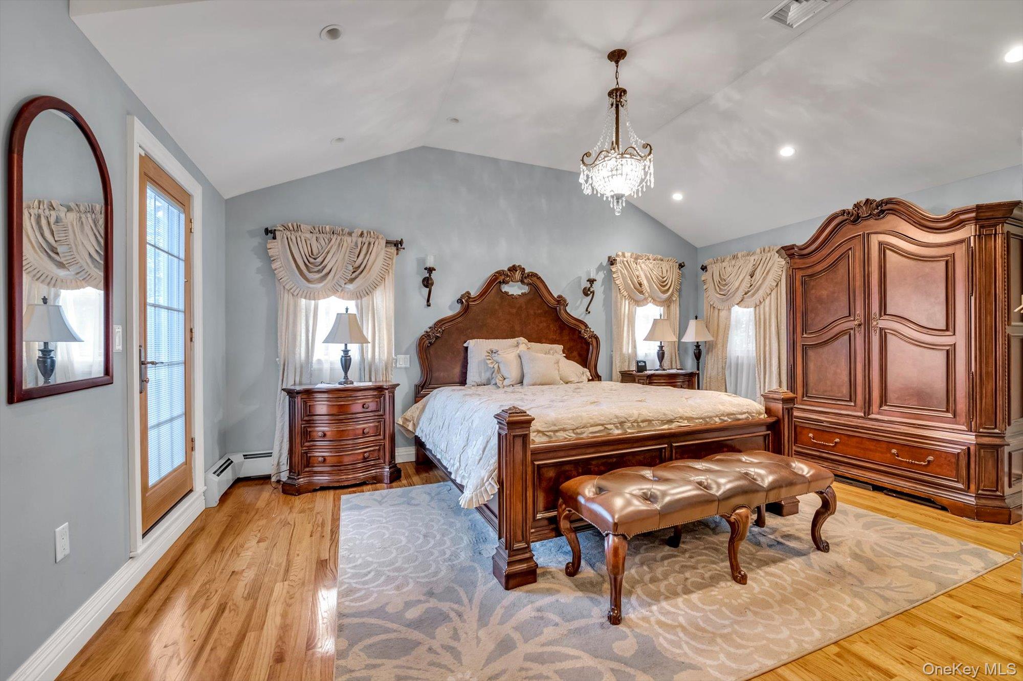 65 Reyam Road, Lynbrook, NY 11563