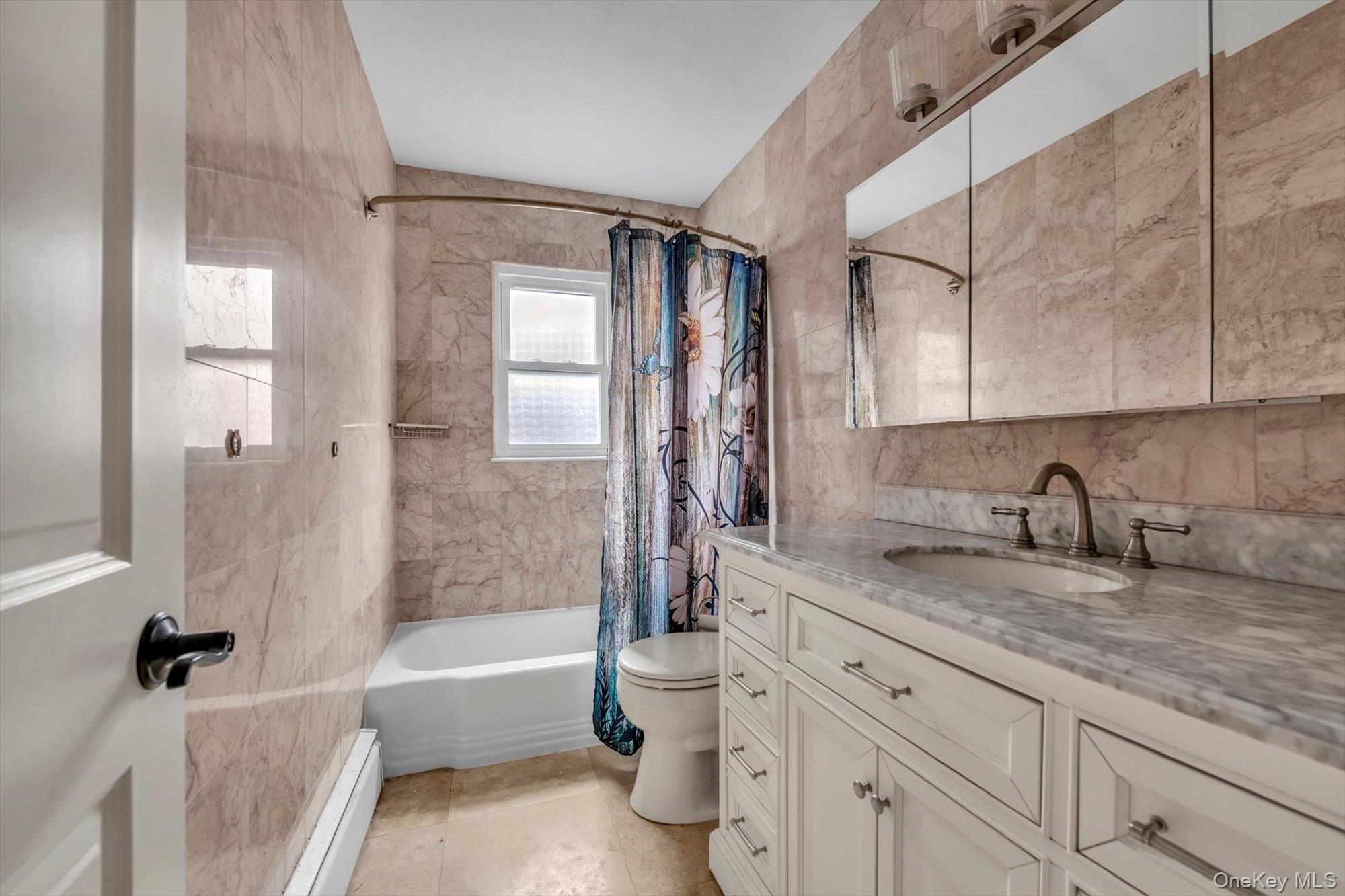 65 Reyam Road, Lynbrook, NY 11563