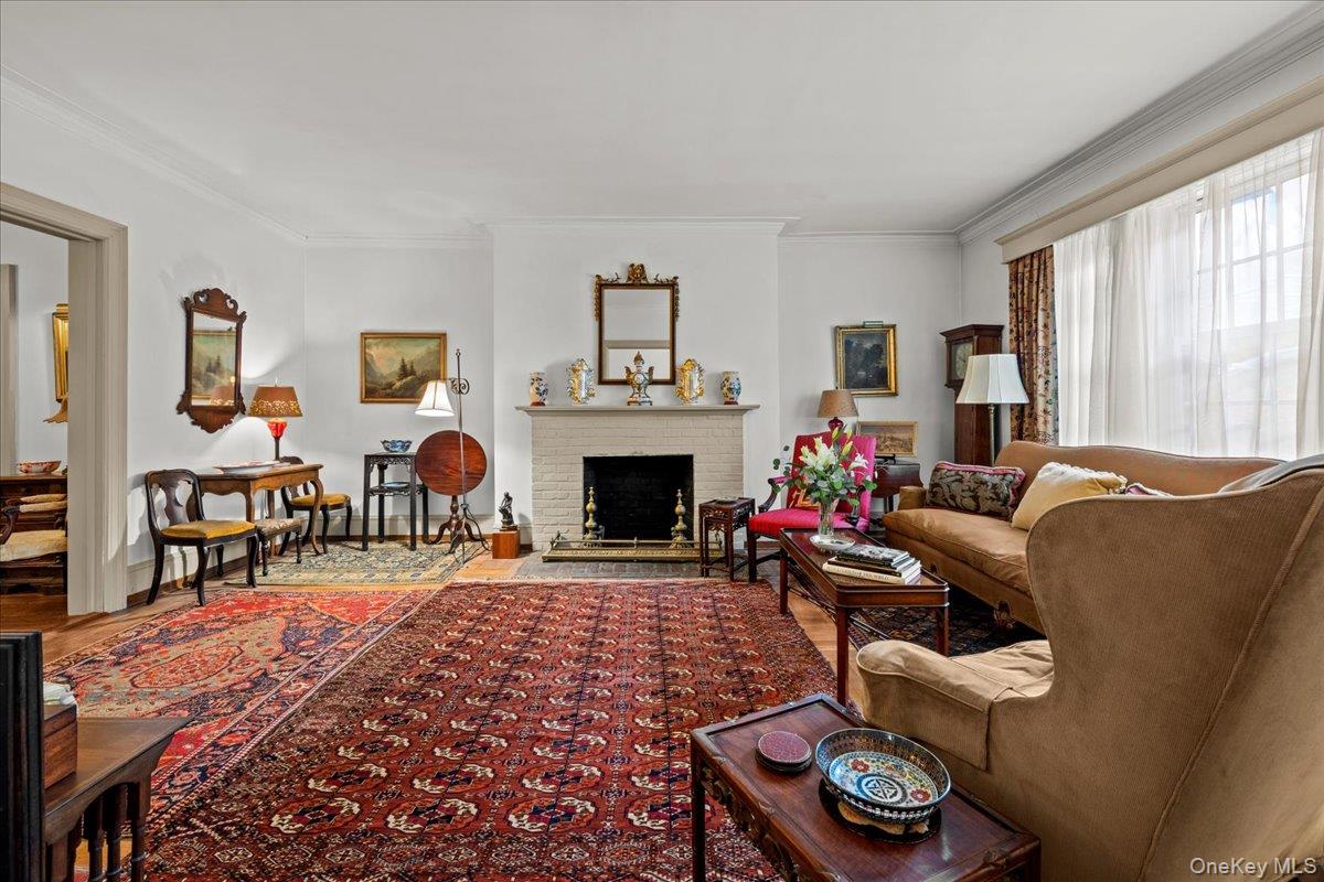 525 W 238th Street # 2B, Bronx, NY 10463