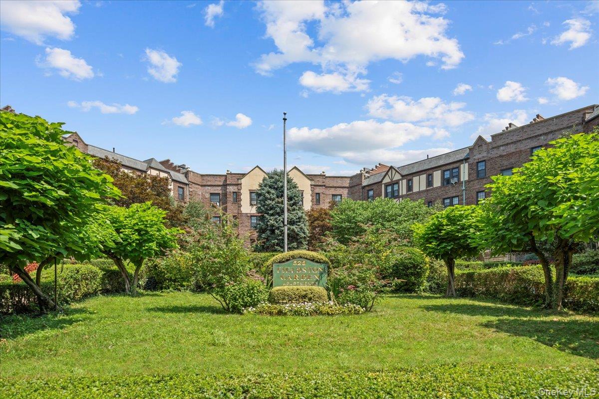 525 W 238th Street # 2B, Bronx, NY 10463