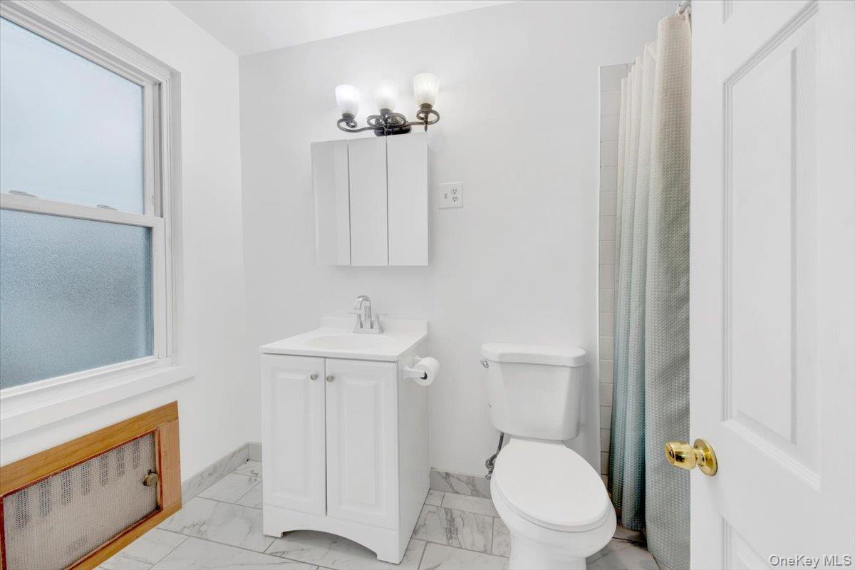 14 Bartels Place, New Rochelle, NY 10801