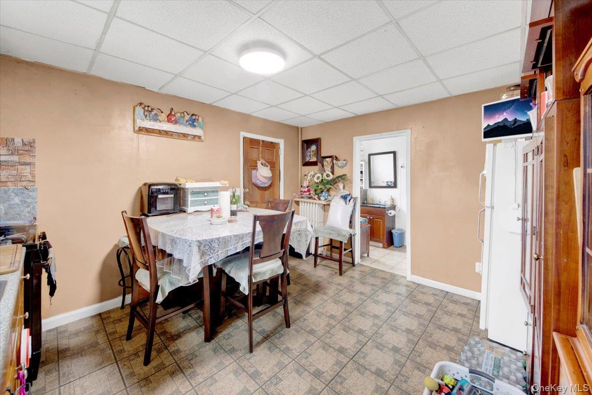 14 Bartels Place, New Rochelle, NY 10801