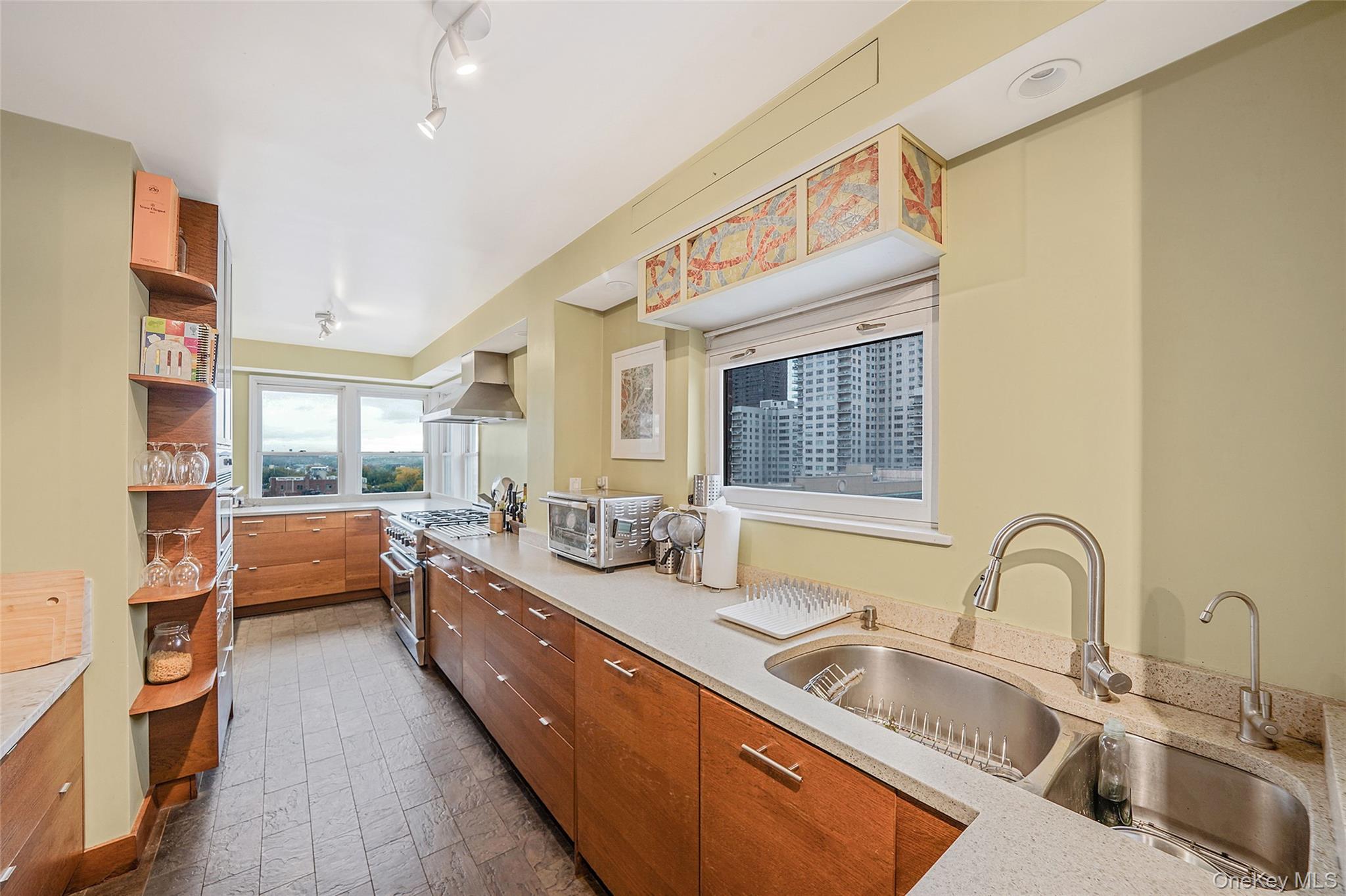 460 E 79th Street # 11DE, New York (Manhattan), NY 10075