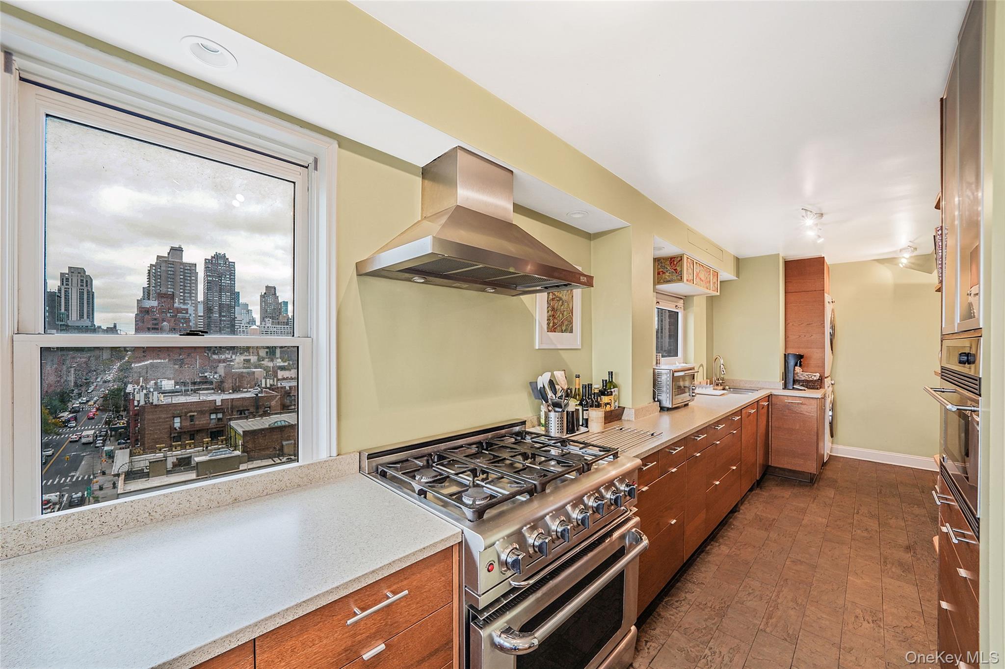 460 E 79th Street # 11DE, New York (Manhattan), NY 10075