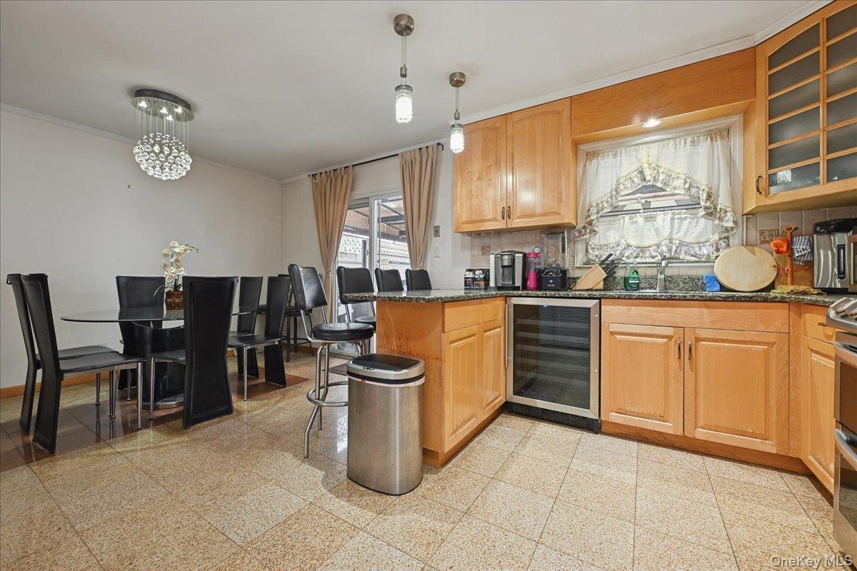 6239 Douglaston Parkway # 19, Douglaston, NY 11362