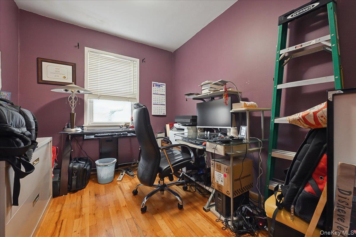 6239 Douglaston Parkway # 19, Douglaston, NY 11362