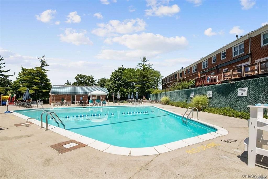 6239 Douglaston Parkway # 19, Douglaston, NY 11362