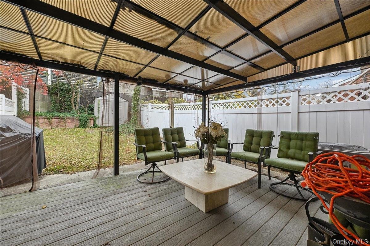 6239 Douglaston Parkway # 19, Douglaston, NY 11362