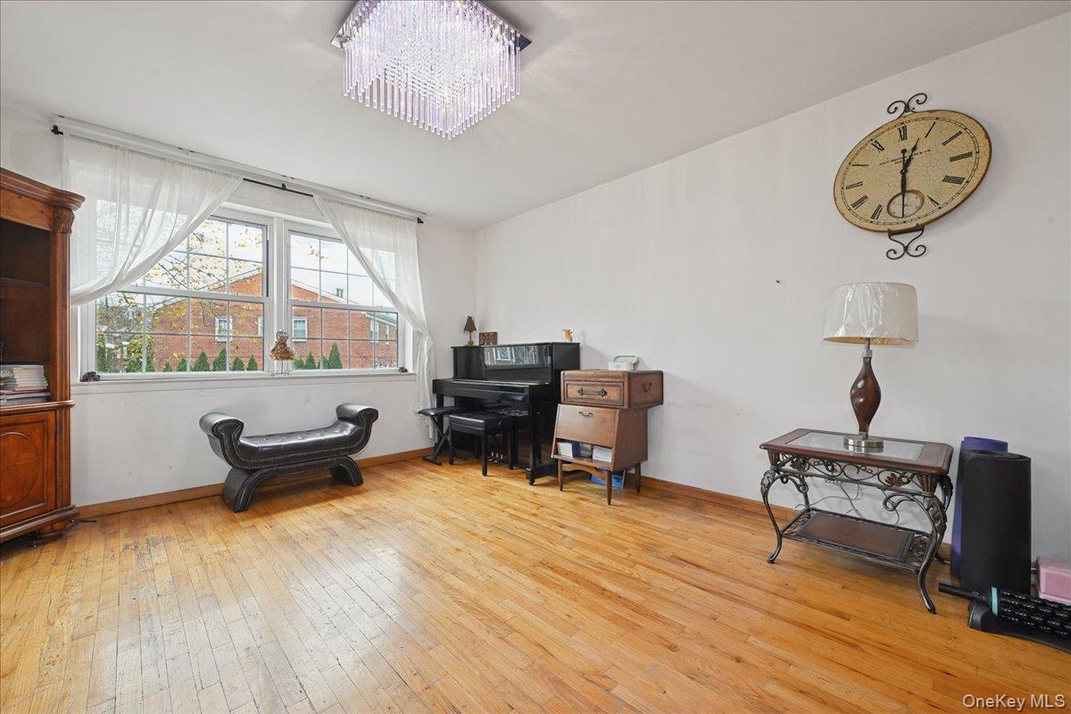 6239 Douglaston Parkway # 19, Douglaston, NY 11362