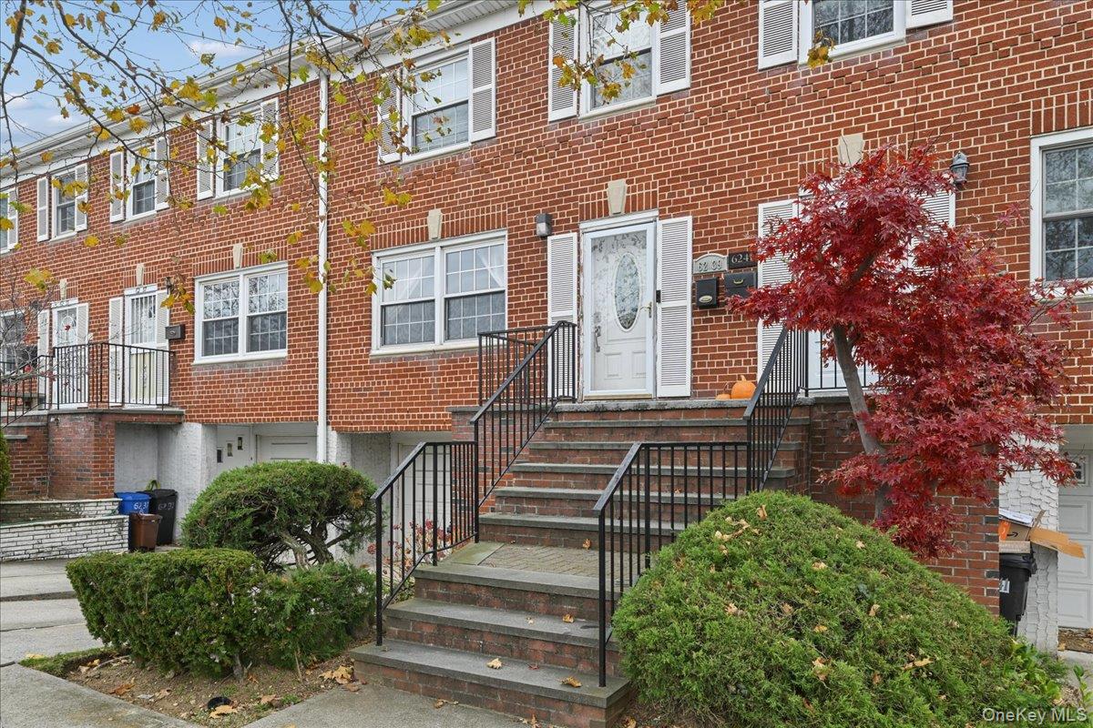 6239 Douglaston Parkway # 19, Douglaston, NY 11362