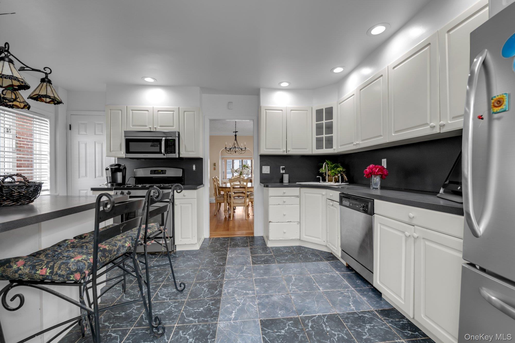 1221 Ellsworth Avenue, Bronx, NY 10465