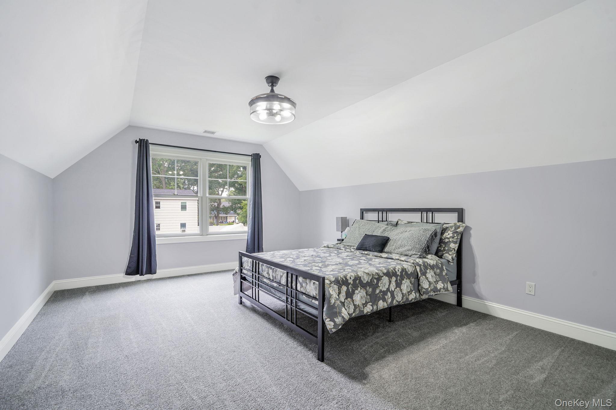 120 4th Street, Saint James, NY 11780