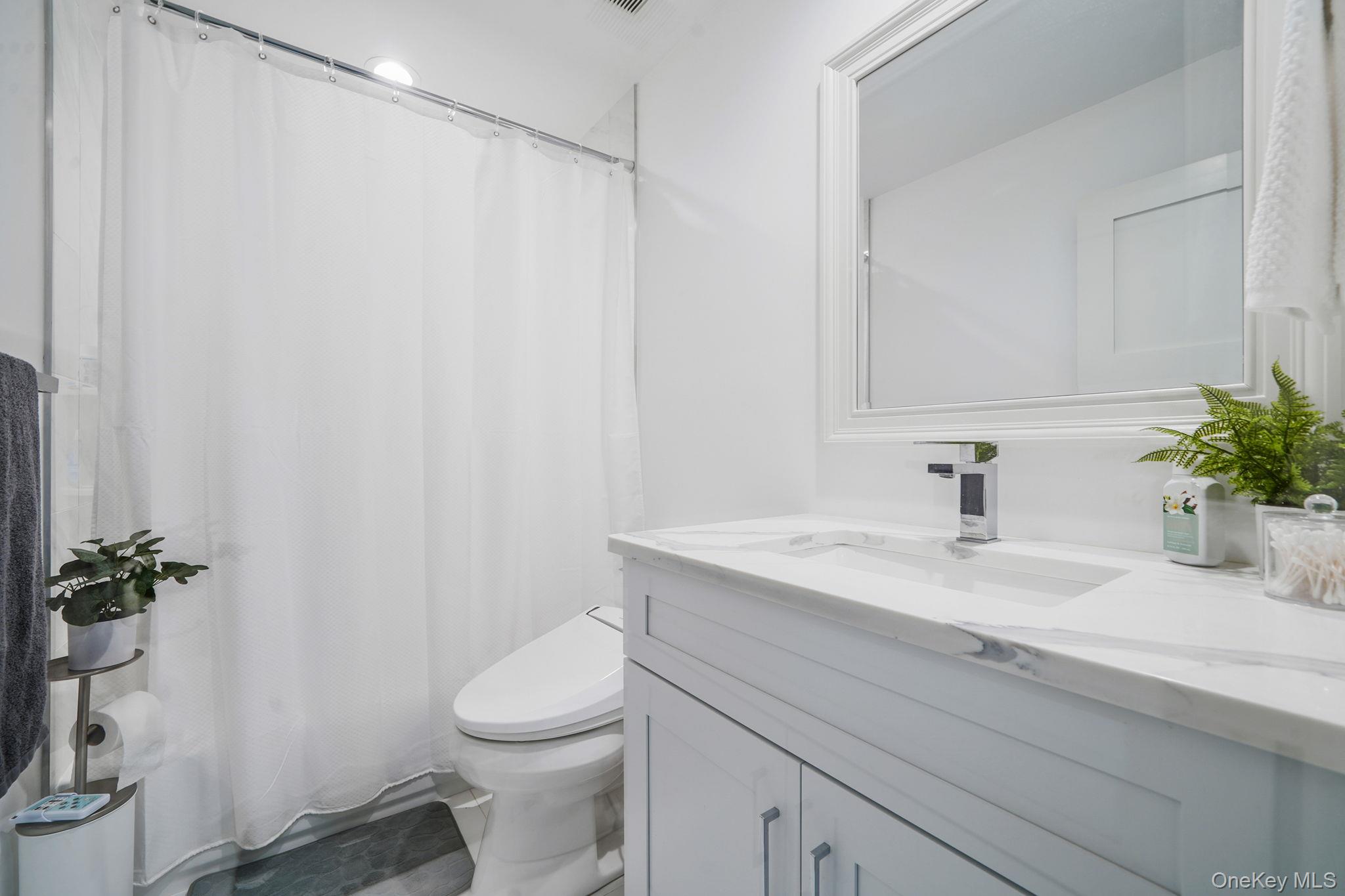 120 4th Street, Saint James, NY 11780