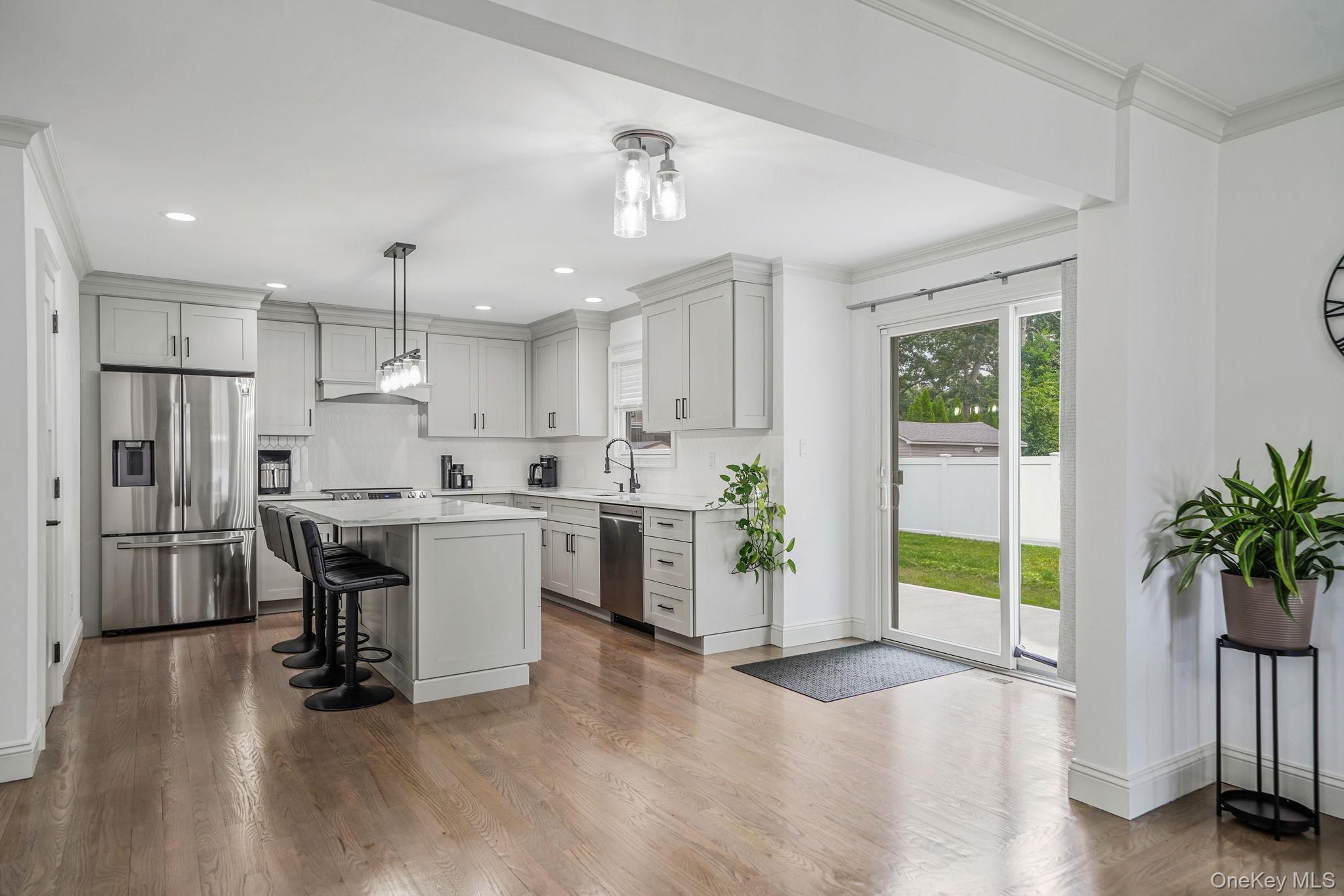 120 4th Street, Saint James, NY 11780