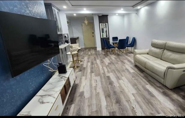 141-60 84RD # 6A, Briarwood, NY 11435