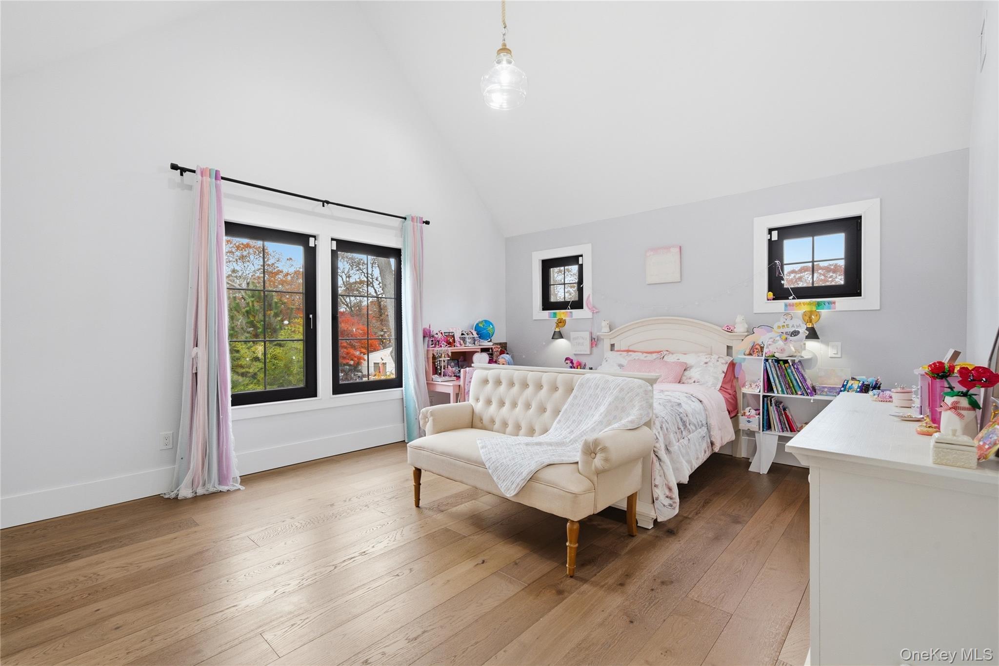 18 Timberpoint Road, East Islip, NY 11730