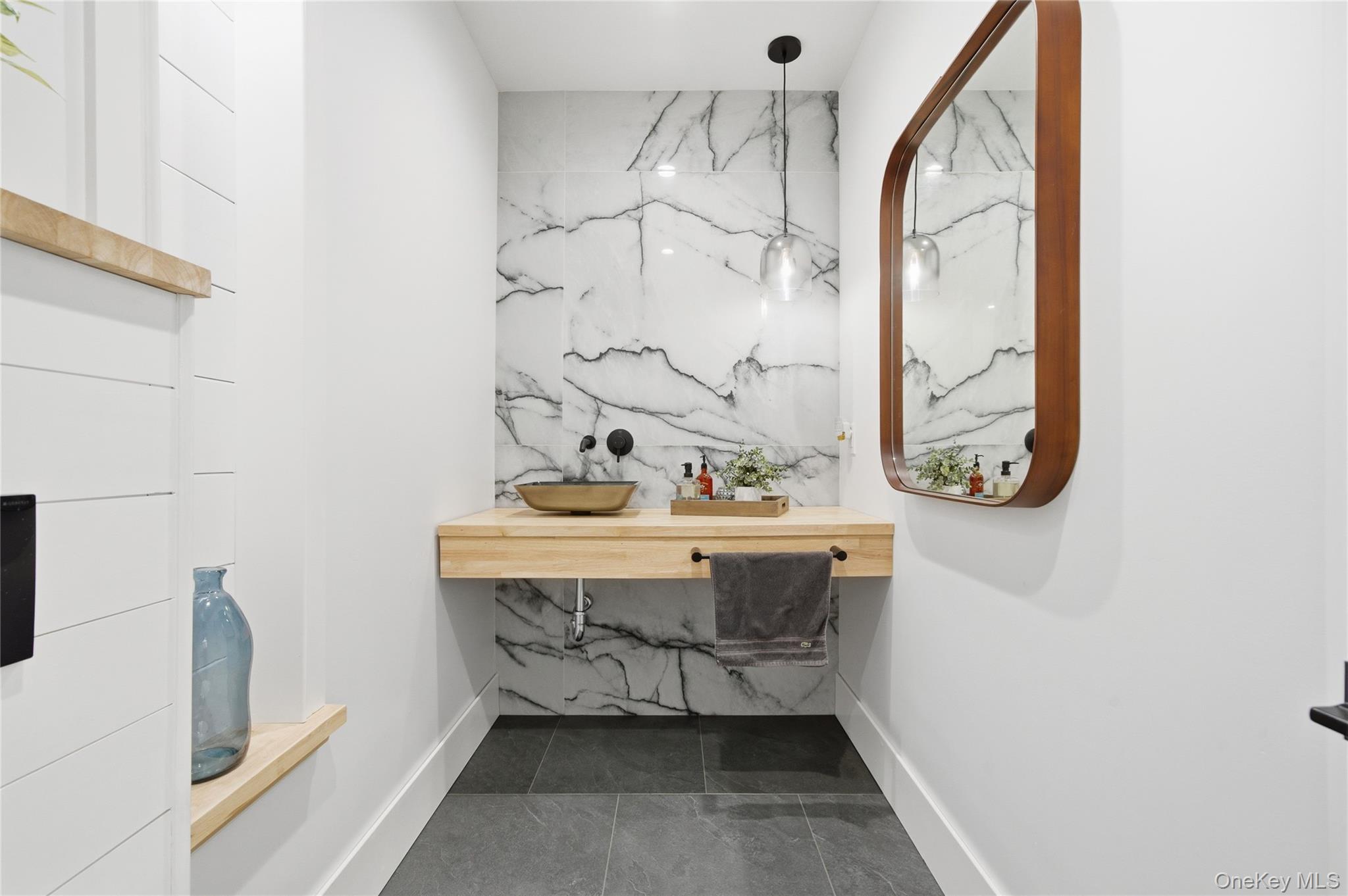 18 Timberpoint Road, East Islip, NY 11730