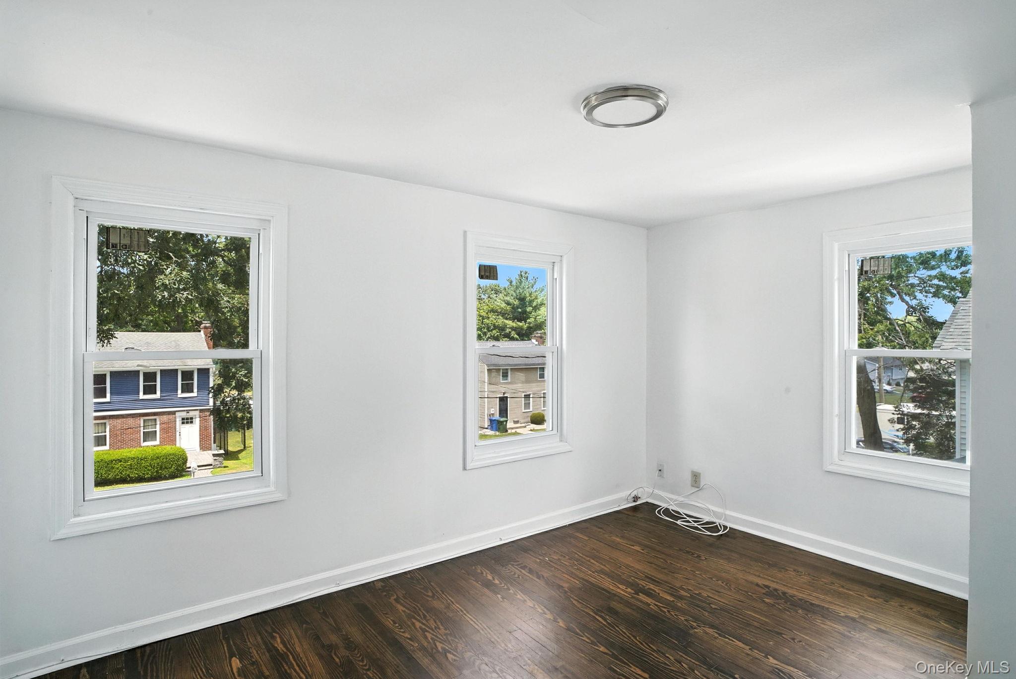 71 Commonwealth Avenue, Middletown, NY 10940