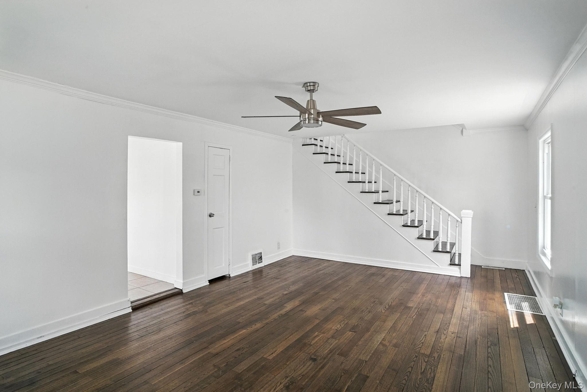 71 Commonwealth Avenue, Middletown, NY 10940