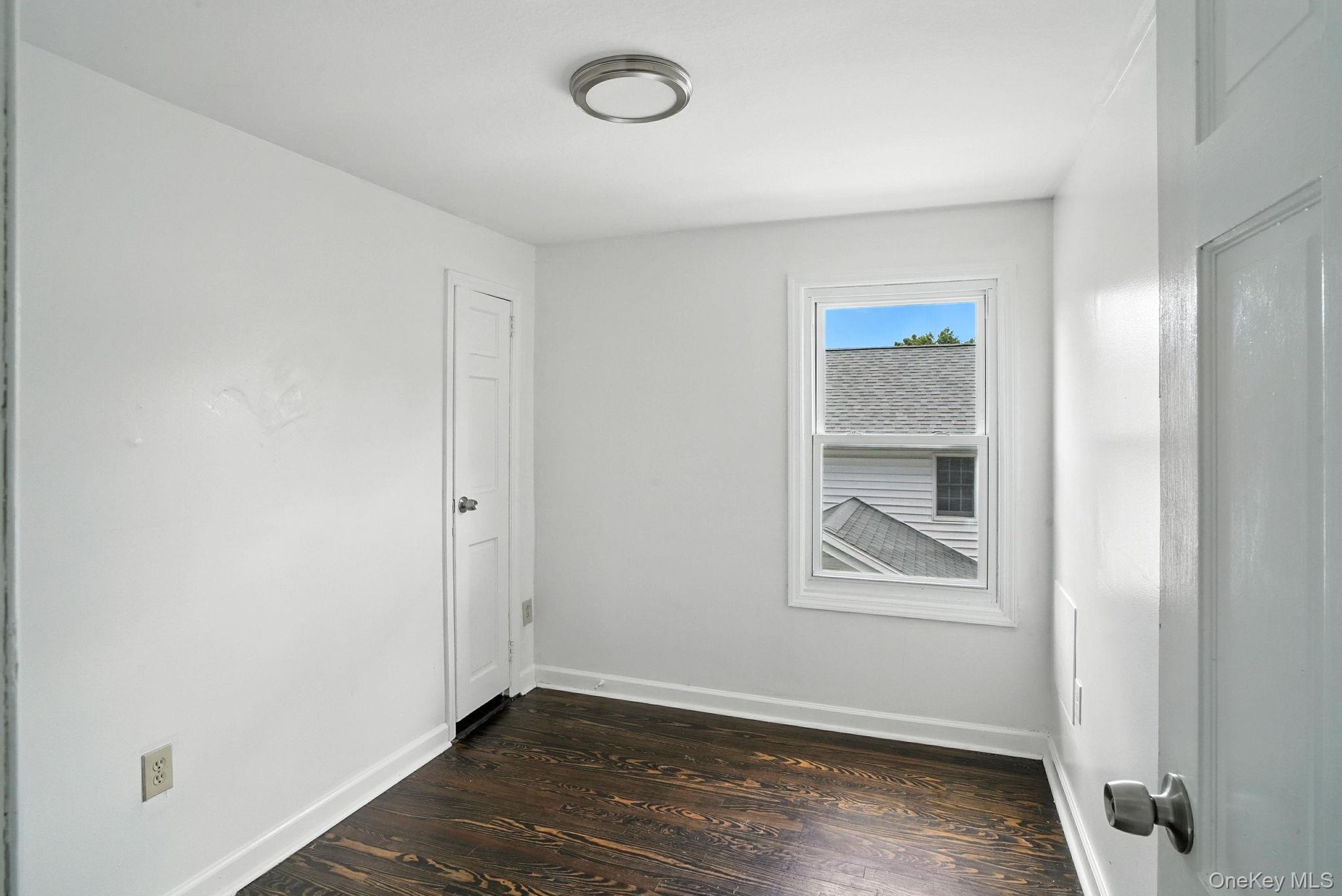 71 Commonwealth Avenue, Middletown, NY 10940