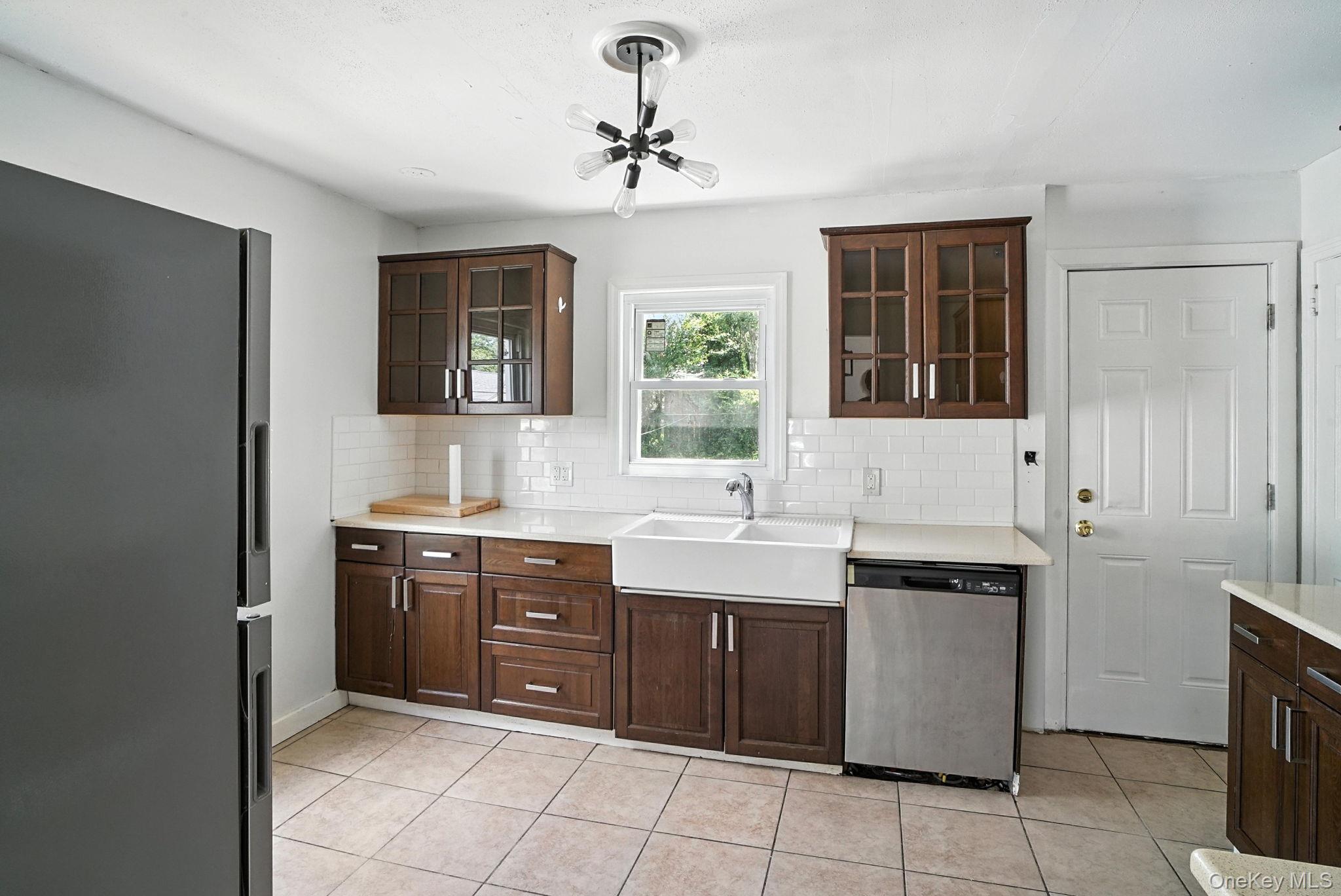 71 Commonwealth Avenue, Middletown, NY 10940