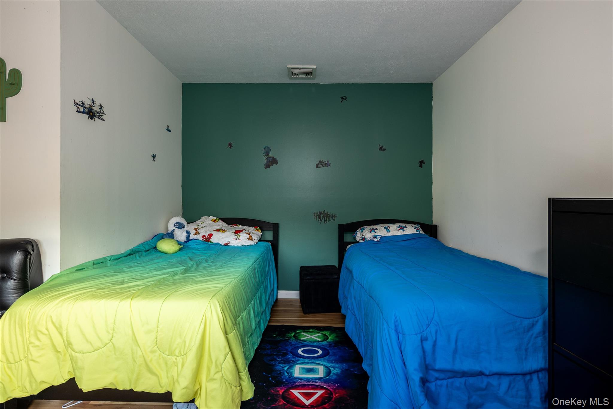 205 Haddon Hollow Court, Middle Island, NY 11953