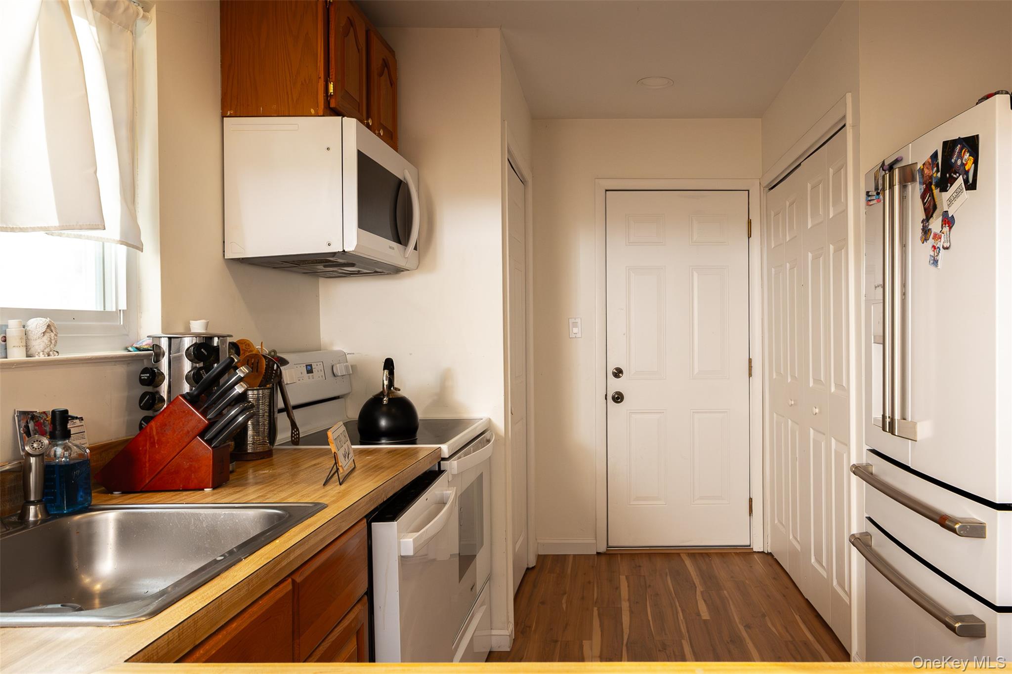 205 Haddon Hollow Court, Middle Island, NY 11953