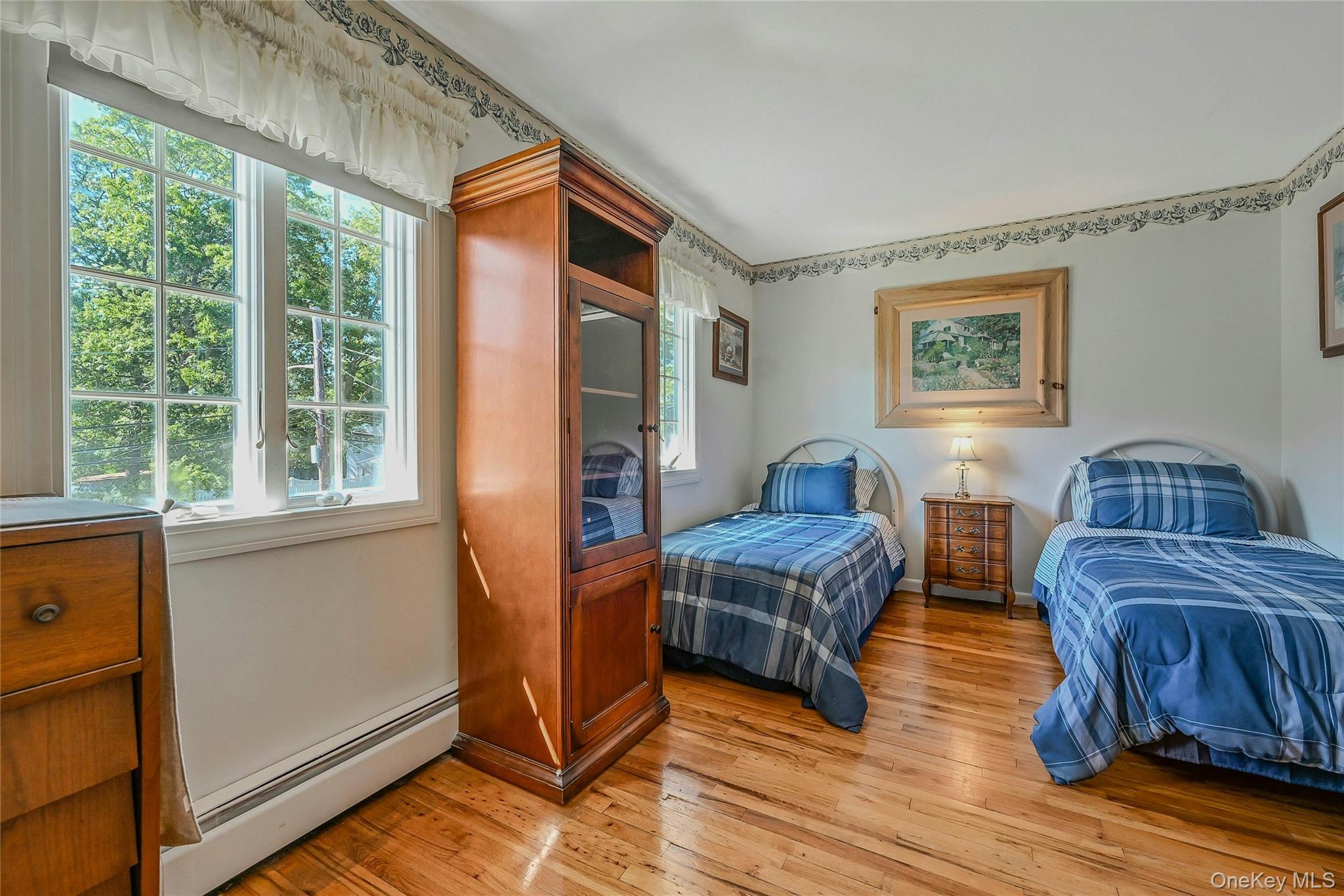 51 Oakwood Hills Drive, East Islip, NY 11730