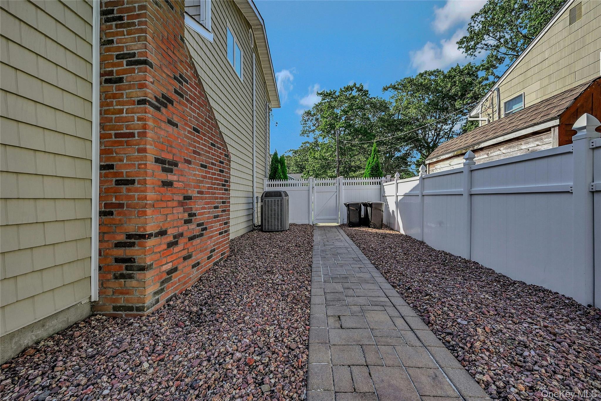 51 Oakwood Hills Drive, East Islip, NY 11730