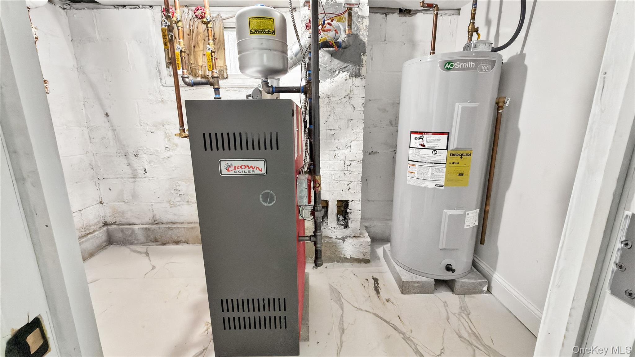 64 S Montgomery Street, Valley Stream, NY 11580