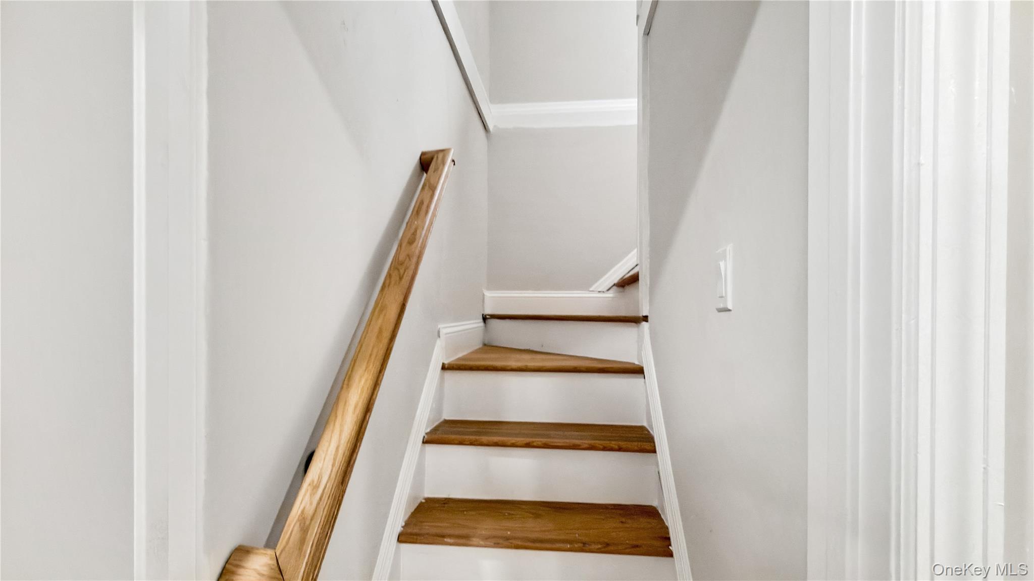 64 S Montgomery Street, Valley Stream, NY 11580