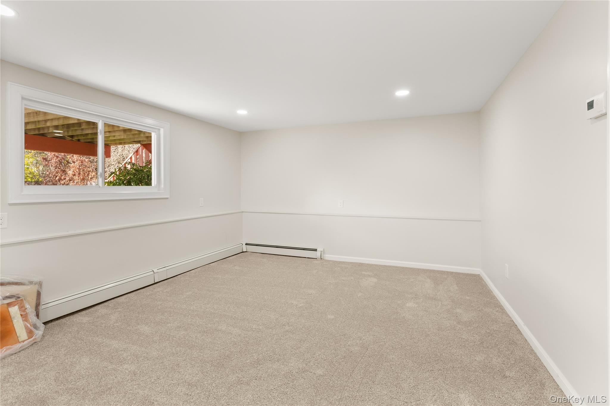 157 N Alleghany Avenue, Lindenhurst, NY 11757