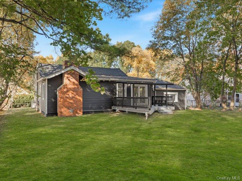 6 Winnetou Road, White Plains, NY 10603