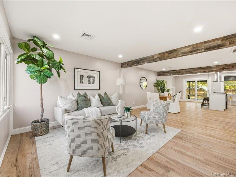 6 Winnetou Road, White Plains, NY 10603