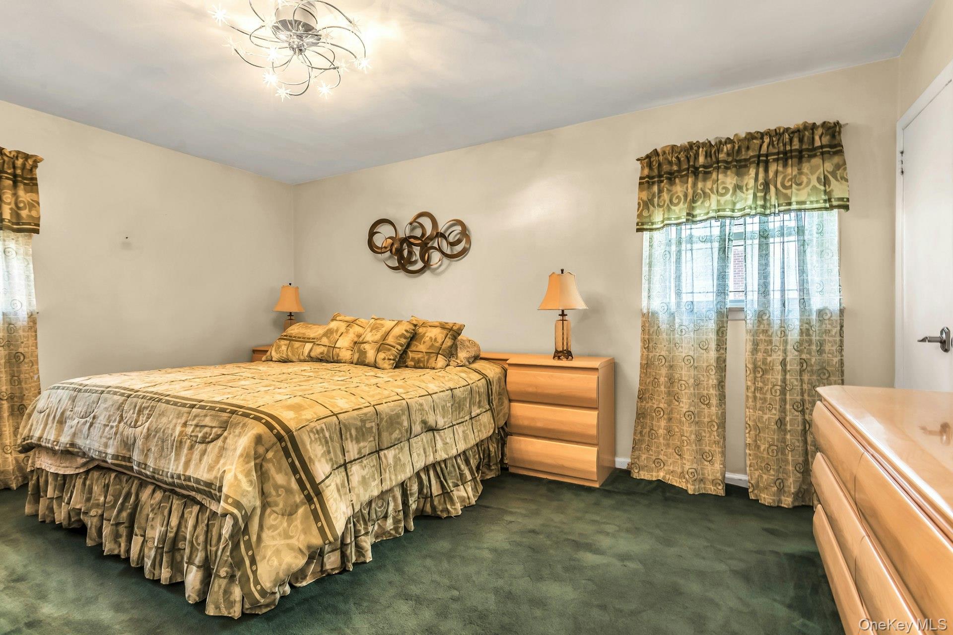 946 Bard Road, Westbury, NY 11590