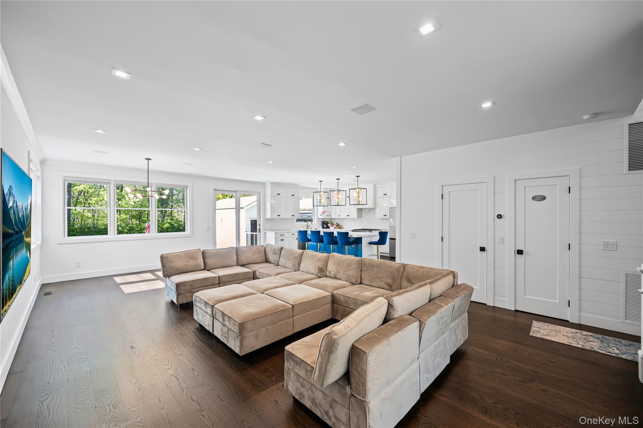 128 Priscilla Avenue, Flanders, NY 11901