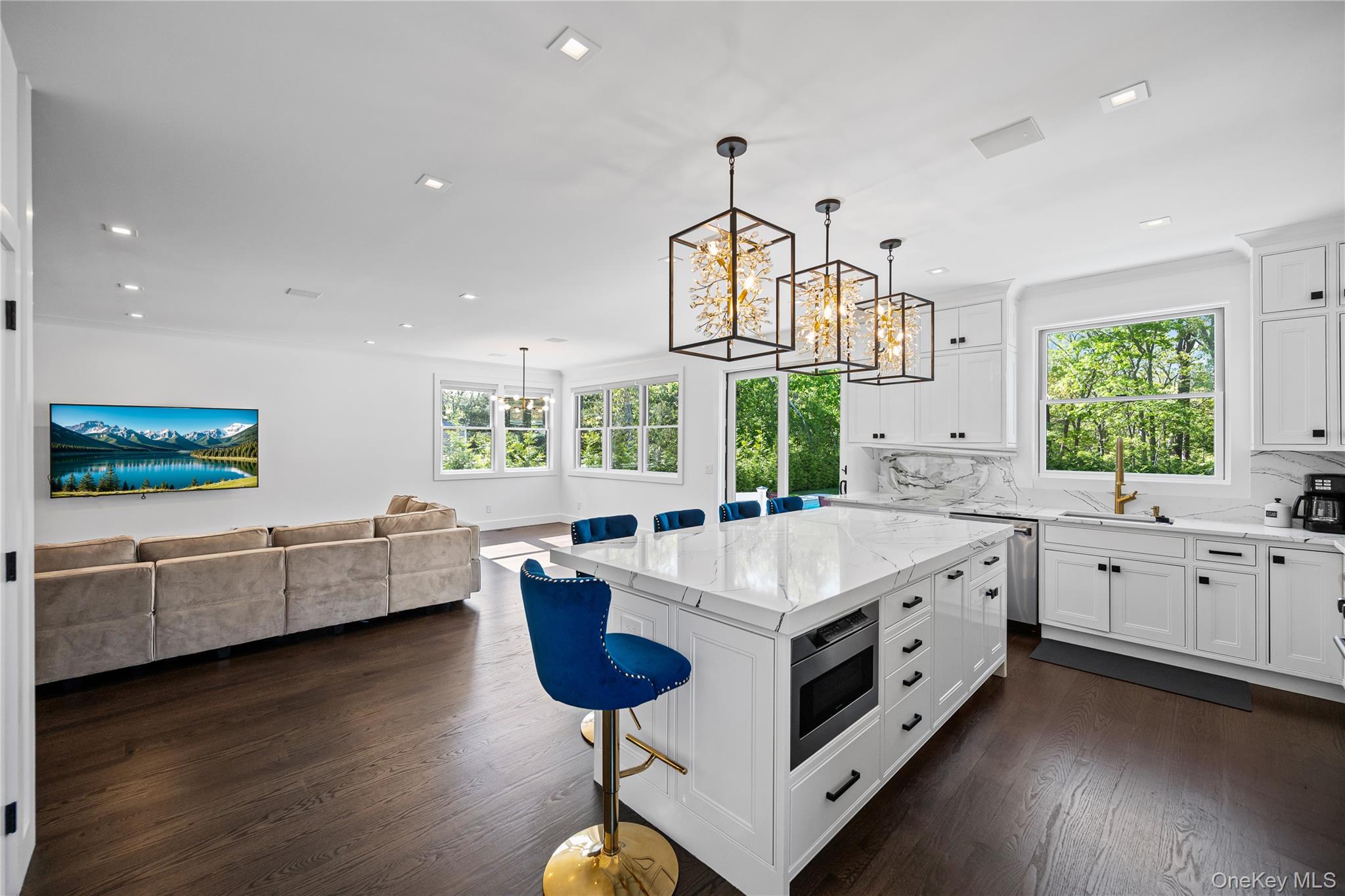 128 Priscilla Avenue, Flanders, NY 11901