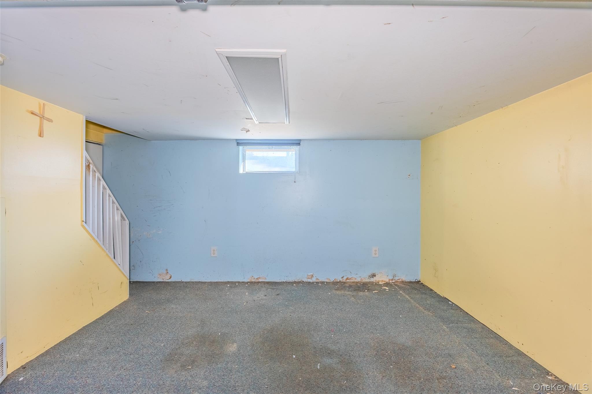 17 Andrew Avenue, Islip Terrace, NY 11752