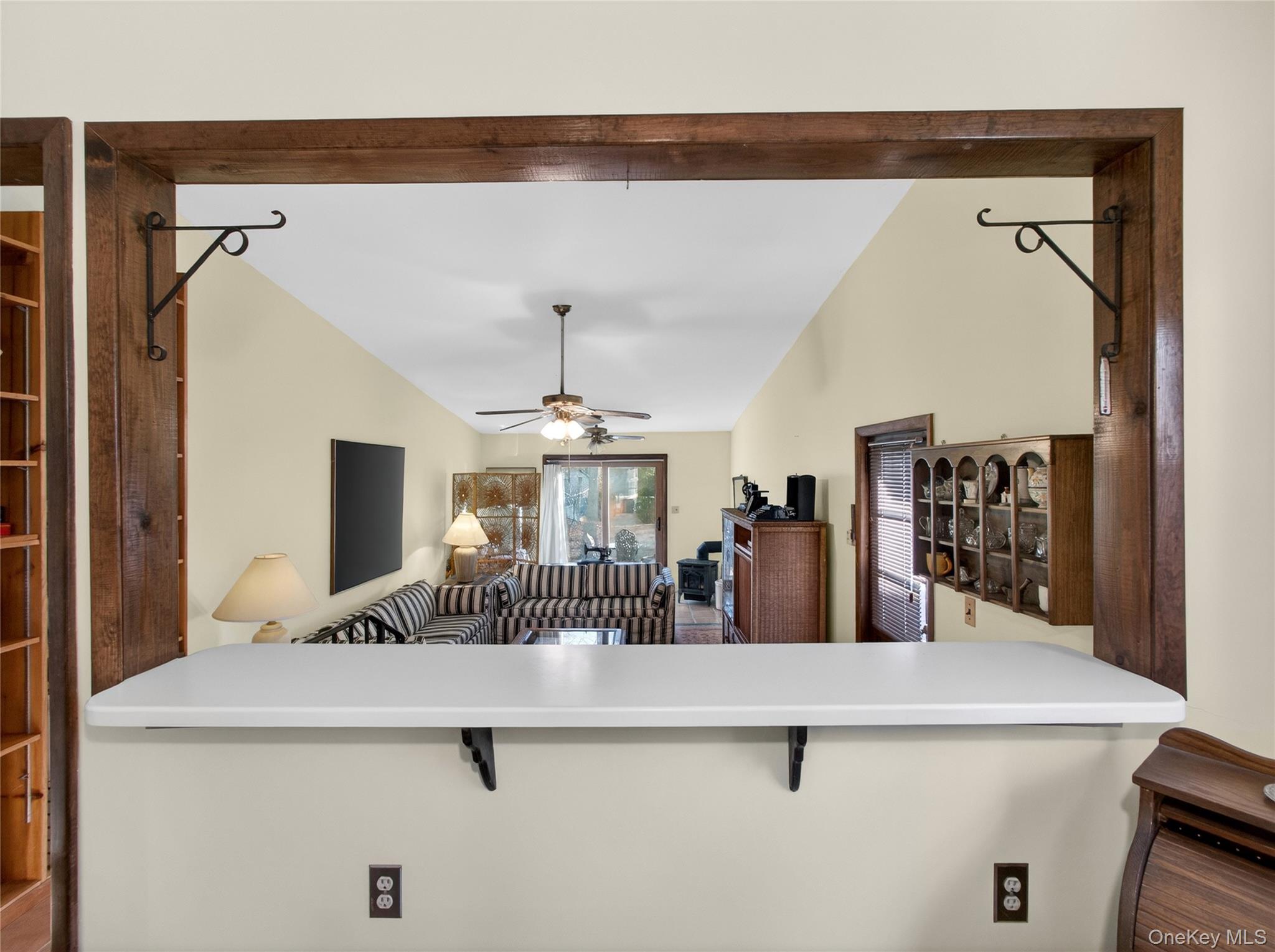 10 Dunnery Court, Suffern, NY 10901