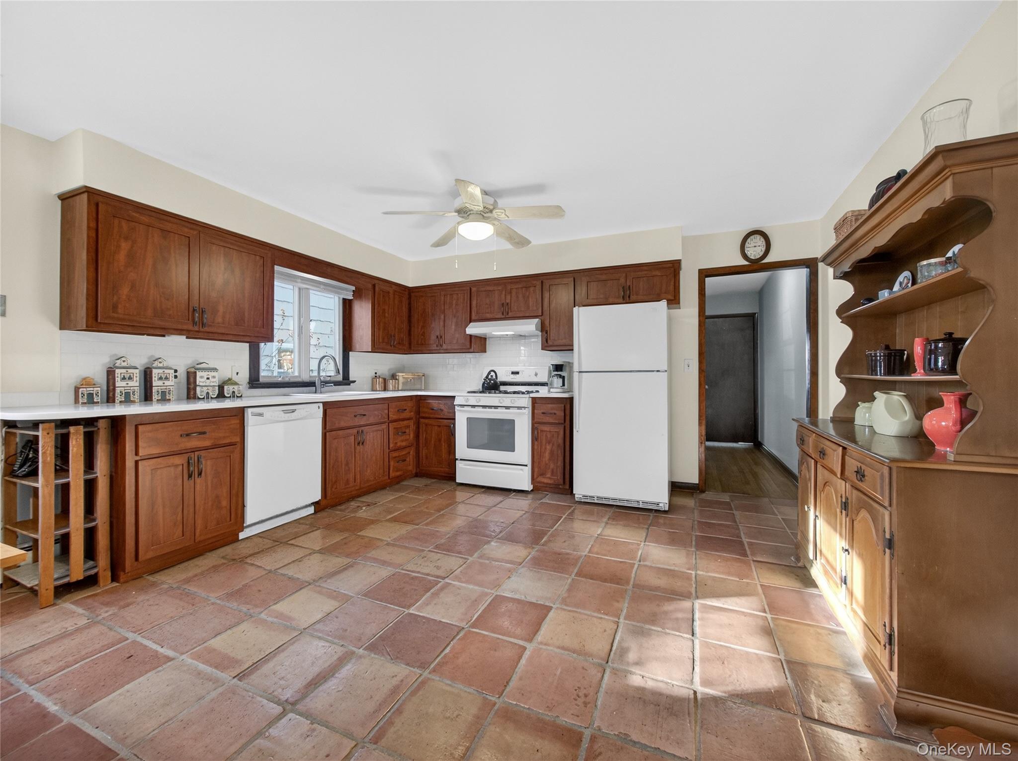 10 Dunnery Court, Suffern, NY 10901