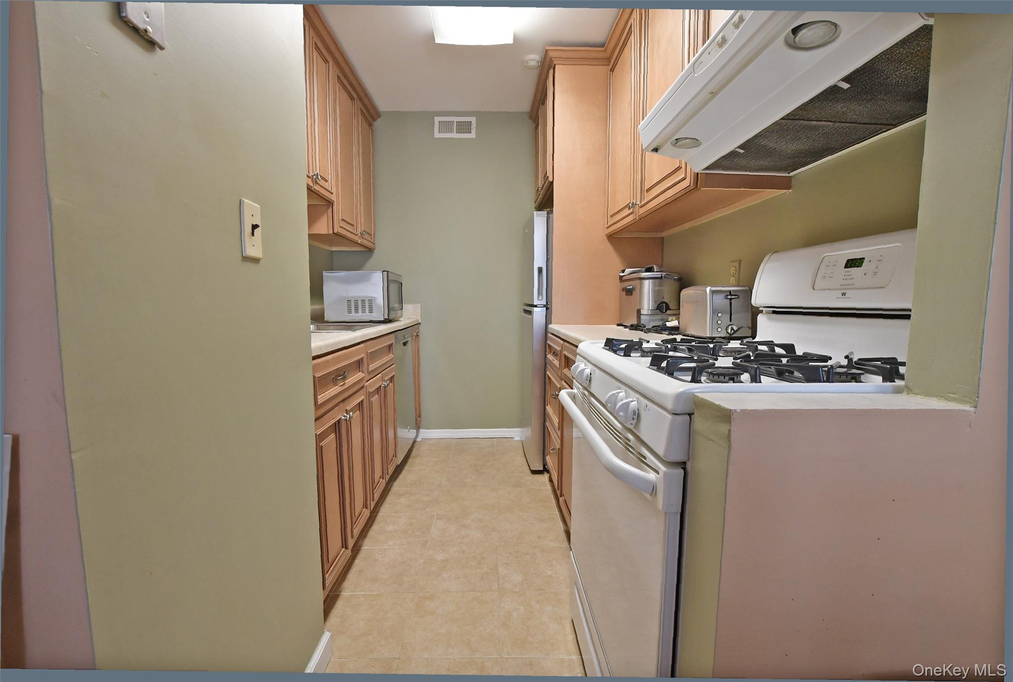 301 Artist Lake Drive, Middle Island, NY 11953