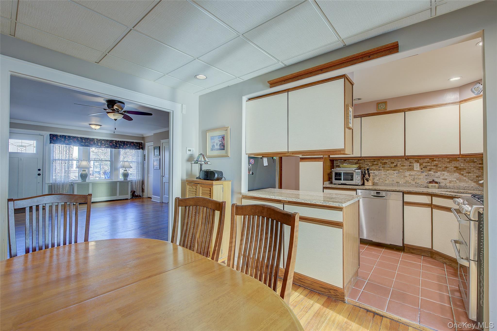 67-118 Dartmouth Street, Forest Hills, NY 11375