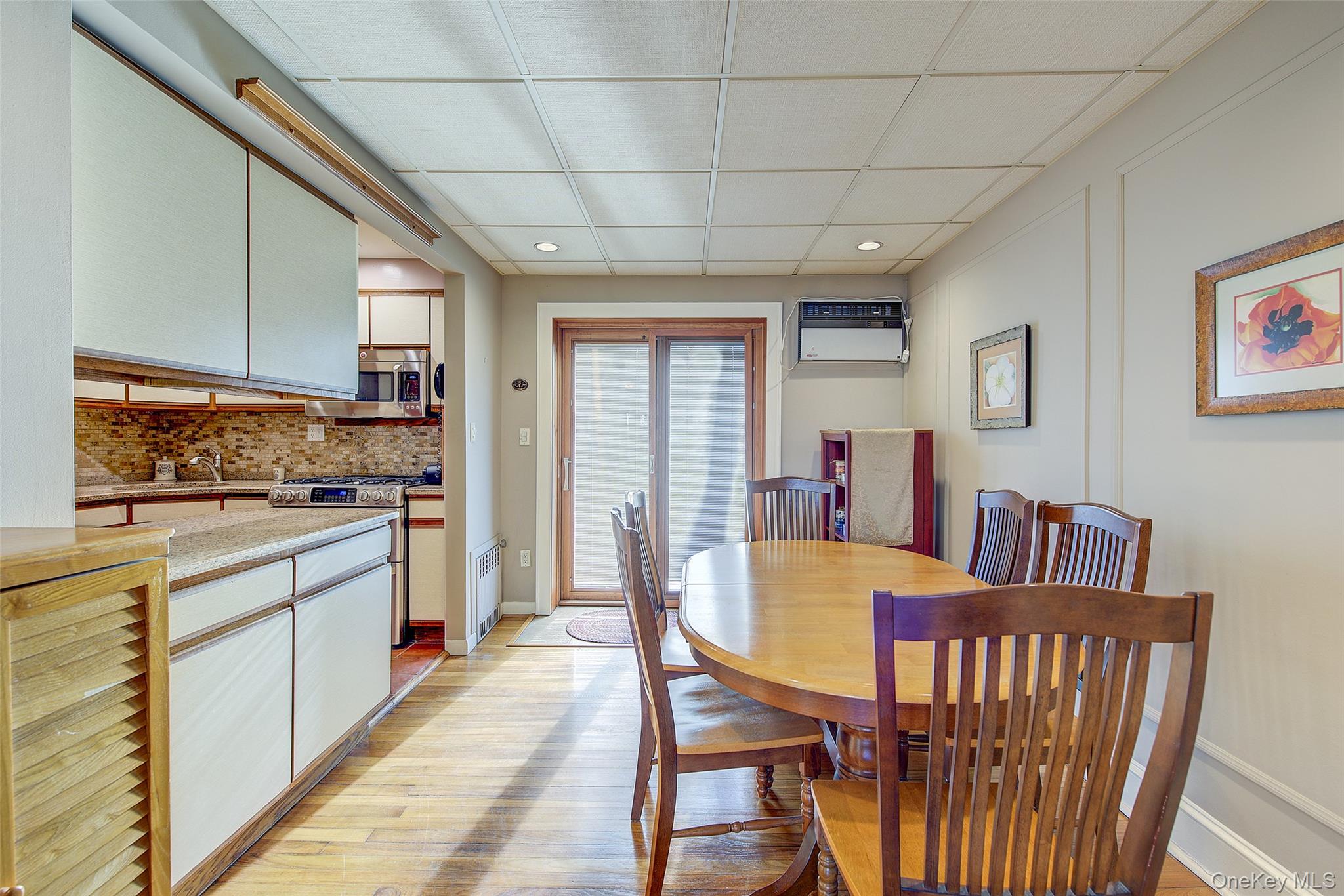 67-118 Dartmouth Street, Forest Hills, NY 11375