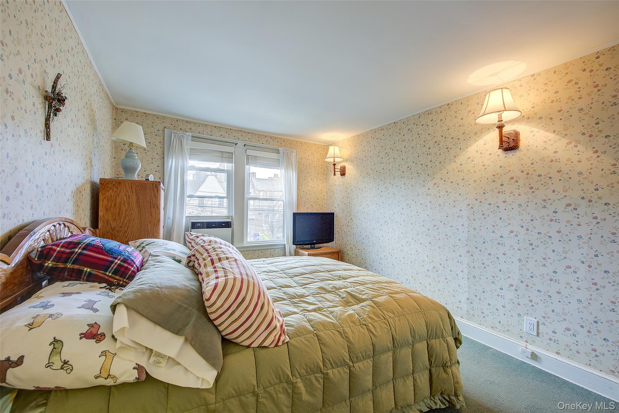 67-118 Dartmouth Street, Forest Hills, NY 11375