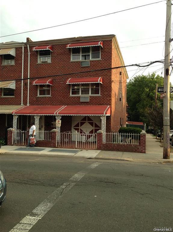 658 E 216th Street, Bronx, NY 10467