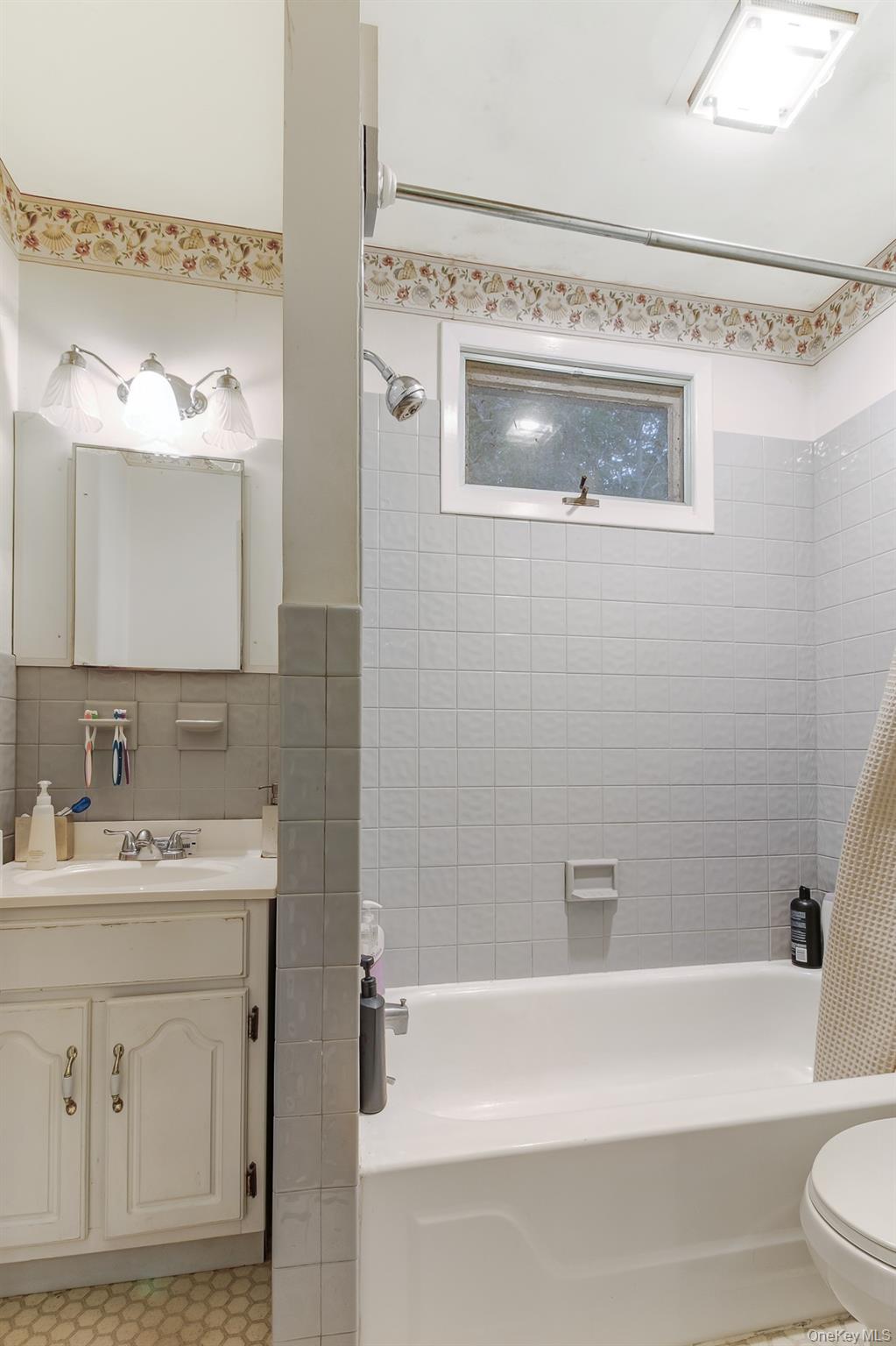 23 S Airmont Road, Suffern, NY 10901