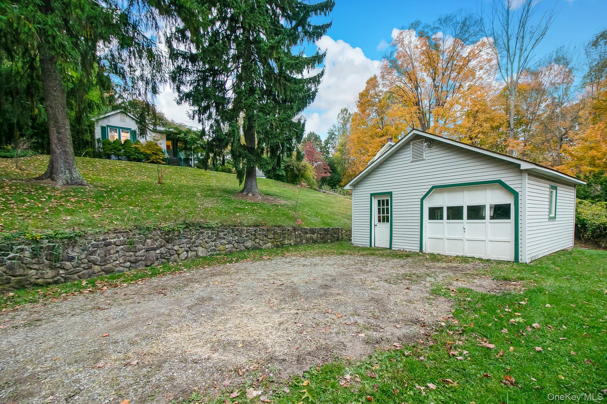 23 S Airmont Road, Suffern, NY 10901